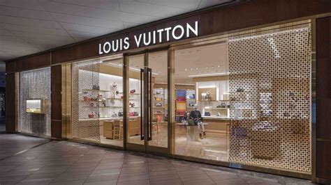 lv store boston